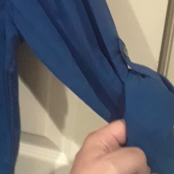 Button up - Picture 3 of 6